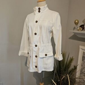 Cinched waist white jacket ✨️